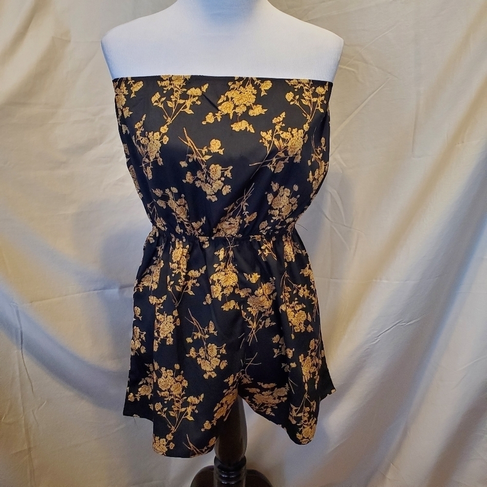 Shein Short Floral Jumpsuit SZ LG
